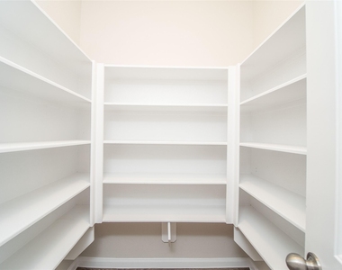 3542 Vivaldi Drive - Photo Thumbnail 19