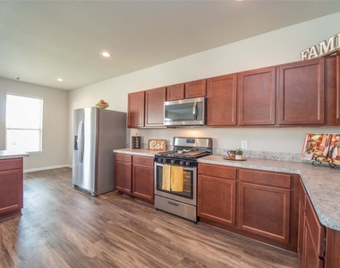 3542 Vivaldi Drive - Photo Thumbnail 17