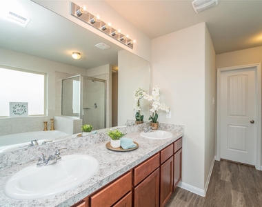 3542 Vivaldi Drive - Photo Thumbnail 32