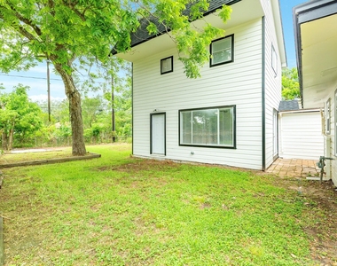 408 Gardenia Street - Photo Thumbnail 21
