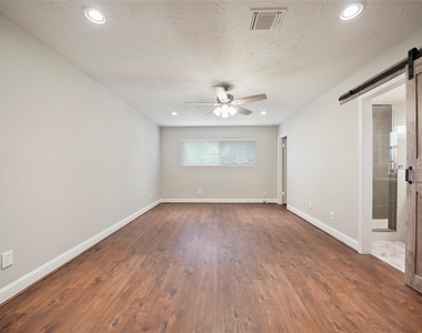 12866 Westmere - Photo Thumbnail 9