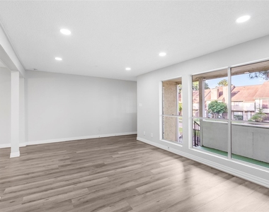 781 Country Place Drive - Photo Thumbnail 7