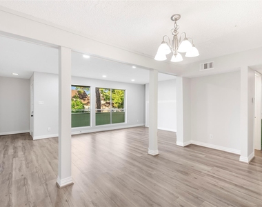 781 Country Place Drive - Photo Thumbnail 8