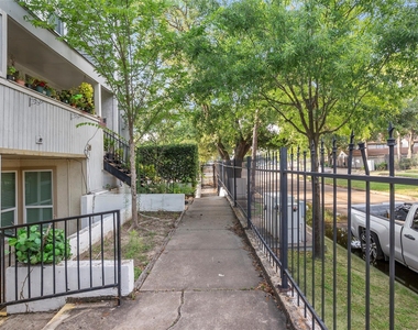 781 Country Place Drive - Photo Thumbnail 22