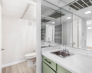 781 Country Place Drive - Photo Thumbnail 9