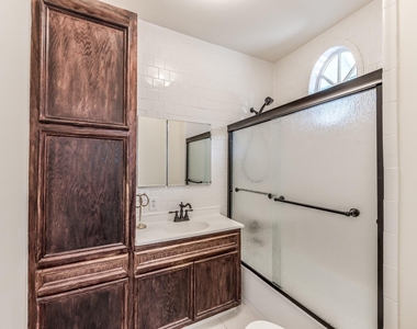 113 W 5th Street - Photo Thumbnail 18