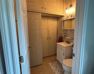 113 W 5th Street - Photo Thumbnail 36