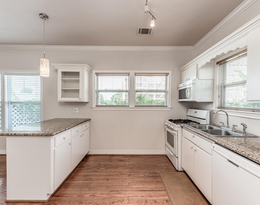 113 W 5th Street - Photo Thumbnail 13