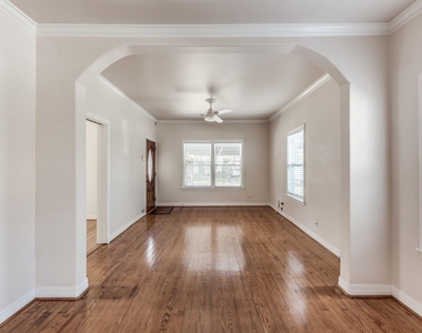 113 W 5th Street - Photo Thumbnail 9
