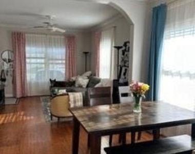 113 W 5th Street - Photo Thumbnail 29