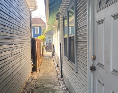 113 W 5th Street - Photo Thumbnail 27