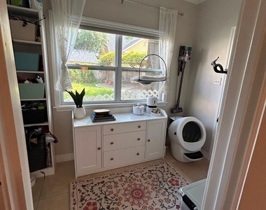 113 W 5th Street - Photo Thumbnail 39