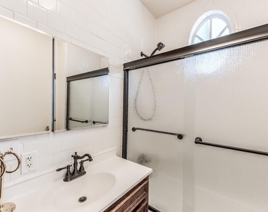 113 W 5th Street - Photo Thumbnail 20