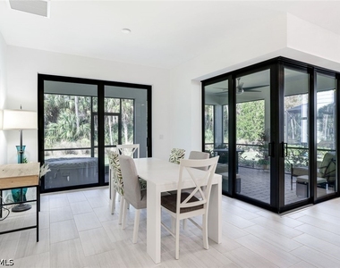 10439 Ventana Lane - Photo Thumbnail 9