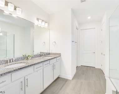 10439 Ventana Lane - Photo Thumbnail 13