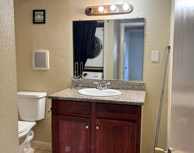 8417 Hearth Drive - Photo Thumbnail 13