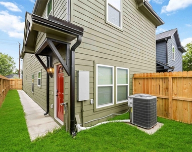 7944 Fields Street - Photo Thumbnail 16