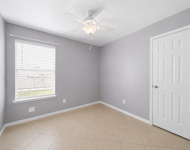 6906 Rambling Brook Lane - Photo Thumbnail 20