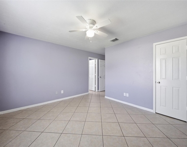 6906 Rambling Brook Lane - Photo Thumbnail 31