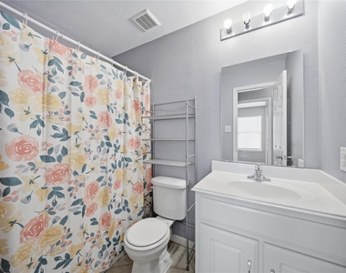 6906 Rambling Brook Lane - Photo Thumbnail 27