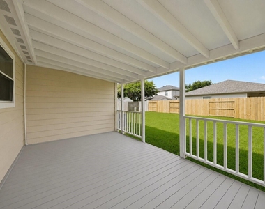 6906 Rambling Brook Lane - Photo Thumbnail 6