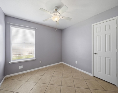 6906 Rambling Brook Lane - Photo Thumbnail 28