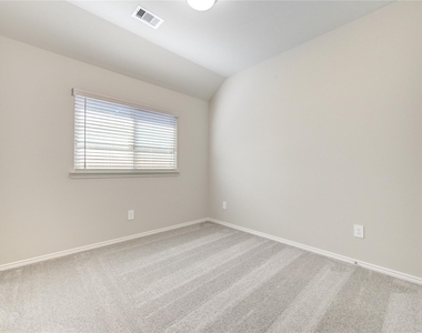 9515 Sierra Crest Lane - Photo Thumbnail 5