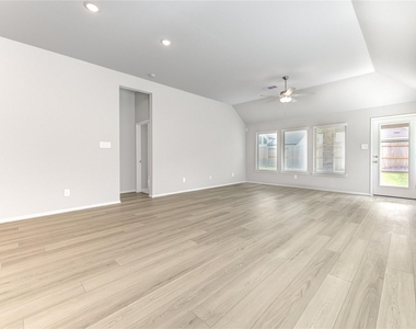 9515 Sierra Crest Lane - Photo Thumbnail 26