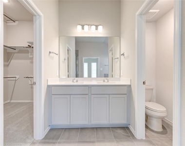 9515 Sierra Crest Lane - Photo Thumbnail 34