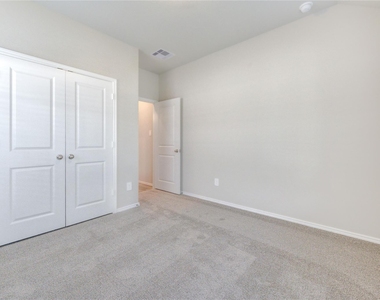 9515 Sierra Crest Lane - Photo Thumbnail 12