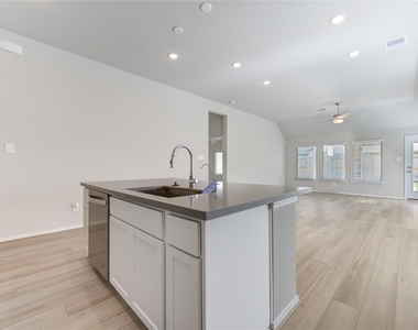 9515 Sierra Crest Lane - Photo Thumbnail 17