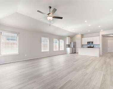9515 Sierra Crest Lane - Photo Thumbnail 30
