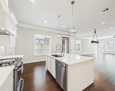 1414 Prince Street - Photo Thumbnail 5