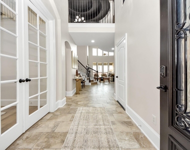 9815 Patricia Haven Lane - Photo Thumbnail 5
