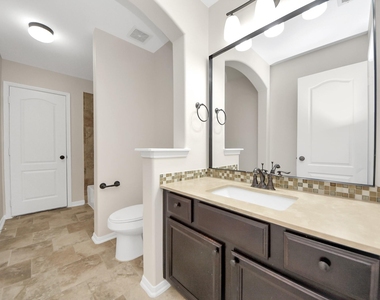 9815 Patricia Haven Lane - Photo Thumbnail 35