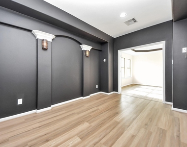 9815 Patricia Haven Lane - Photo Thumbnail 47