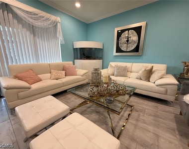 12963 Pemberton Way - Photo Thumbnail 10