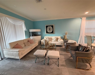 12963 Pemberton Way - Photo Thumbnail 11