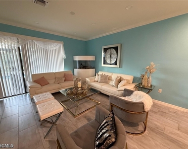 12963 Pemberton Way - Photo Thumbnail 15