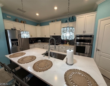 12963 Pemberton Way - Photo Thumbnail 19