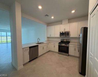 14793 Martingale Place - Photo Thumbnail 10