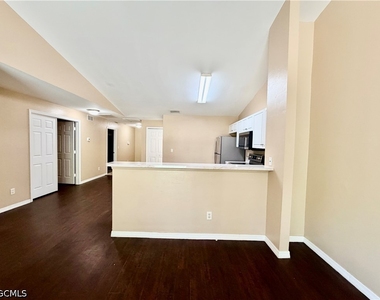 346 Bell Boulevard S - Photo Thumbnail 14