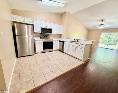 346 Bell Boulevard S - Photo Thumbnail 8