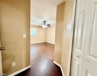 346 Bell Boulevard S - Photo Thumbnail 18