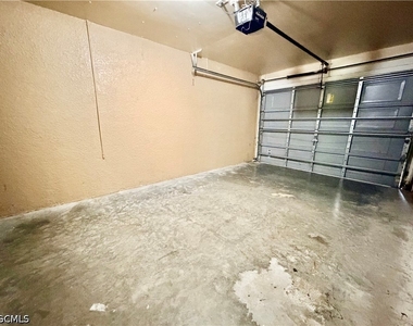 346 Bell Boulevard S - Photo Thumbnail 5