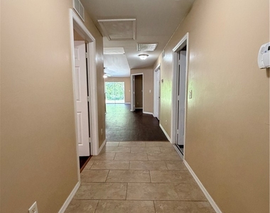 346 Bell Boulevard S - Photo Thumbnail 1