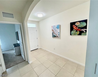 604 Sw 26th Street - Photo Thumbnail 3