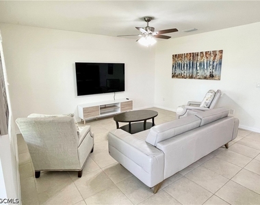 604 Sw 26th Street - Photo Thumbnail 8
