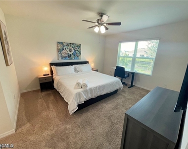 604 Sw 26th Street - Photo Thumbnail 11