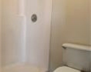 3325 Se 15th Place - Photo Thumbnail 6